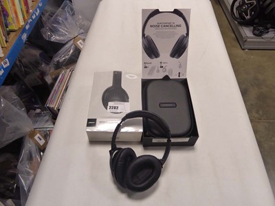 Lot 2282 - Boxed pair of Bose noise cancelling wireless...