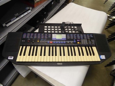 Lot 2375 - Yamaha PSR78 keyboard with charger