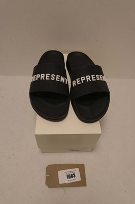 Lot 1663 - Represent pool slide in black size 44 (boxed)