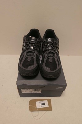 Lot 1675 - New Balance trainers size UK9 1/2 (boxed)