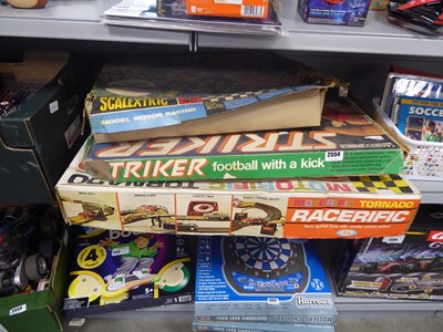 Lot 2554 - Scalextric model motor racing set no 40,...