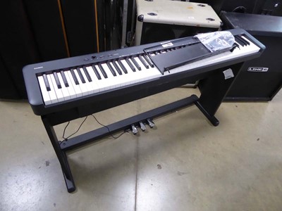 Lot 2657 - Casio CDP S160 keyboard on stand