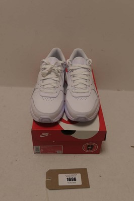 Lot 1696 - Nike Air Max SC LEA in white size UK8 (boxed)