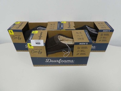 Lot 1433 - 3 boxed pairs of men's Dearfoams memory foam...