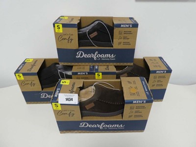 Lot 1434 - 4 boxed pairs of men's Dearfoams memory foam...