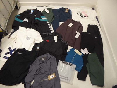 Lot 1750 - Selection of sportswear to include Nike, Gym...