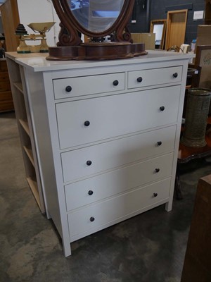 Lot 1518 - Modern white large 6 drawer bedroom chest