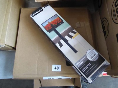 Lot 40 - Two boxes of CPC 3m cable protector and a...