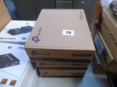 Lot 70 - Three boxed TP-Link GVT-2001 gigabit multi...