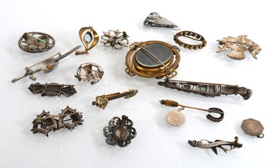 Lot 845 - A group of silver and base metal jewellery...