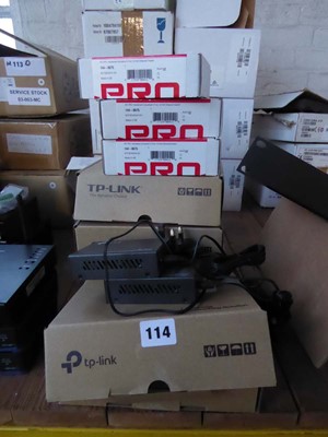 Lot 114 - 6 TP-Link ethernet media convertors and 3 RS...