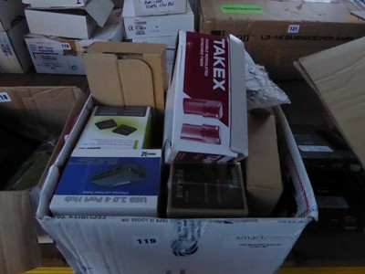 Lot 119 - Box of various accessories including Takex,...