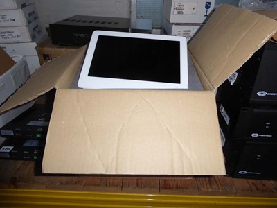 Lot 122 - Box of 3 Cisco Telepresence Touch 10 touch...