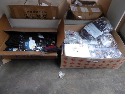 Lot 203 - 2 boxes of cables and connectors including 8...