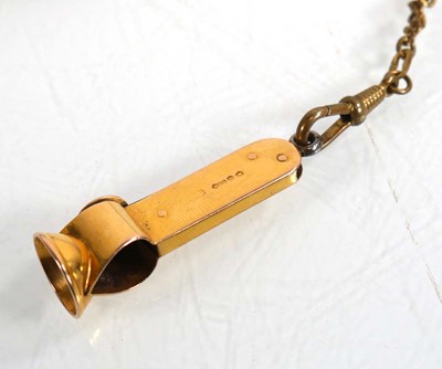 Lot 846 - A 9ct yellow gold cigar cutter, London 1919, l....