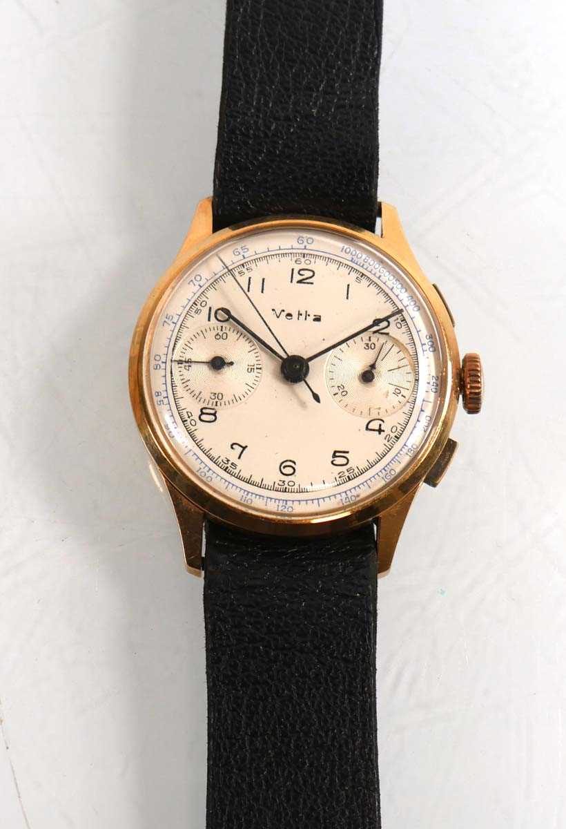 Lot 405 - A gentleman's 18ct yellow gold wristwatch by...