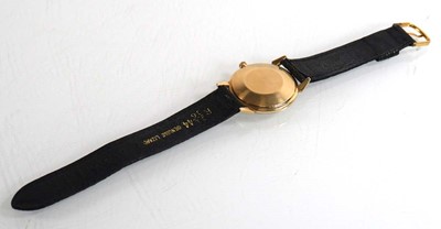 Lot 406 - A gentleman's 14ct yellow gold wristwatch by...