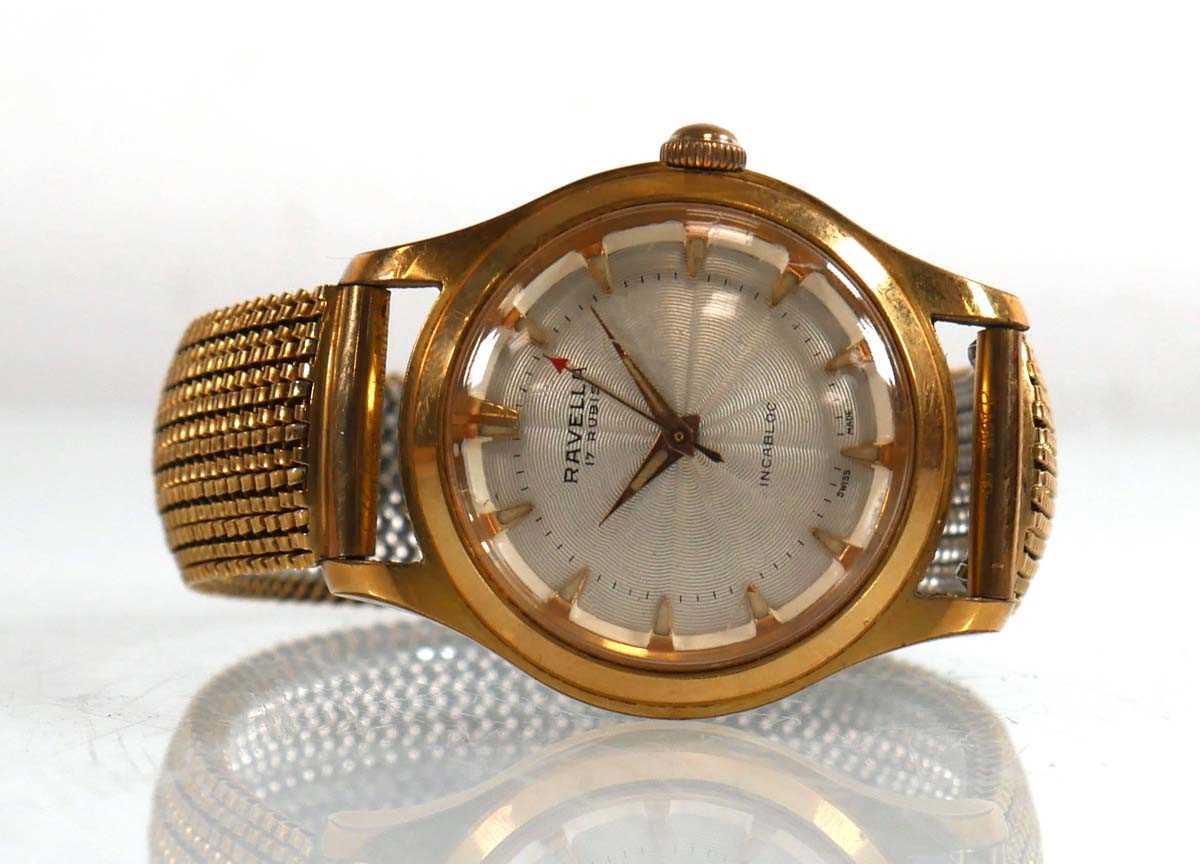 Lot 408 - A gentleman's gold plated wristwatch by...