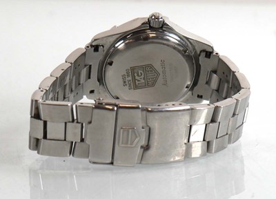 Lot 412 - A gentleman's stainless steel automatic...