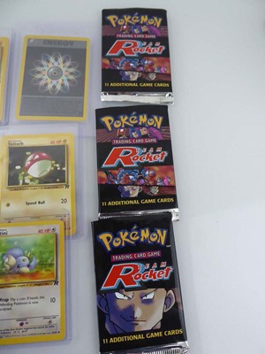 Lot Qty of Top Loaded Vintage Pokémon Cards to...