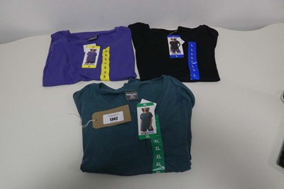 Lot 1362 - Approx. 50 women's t shirts by 32 Degrees Cool.