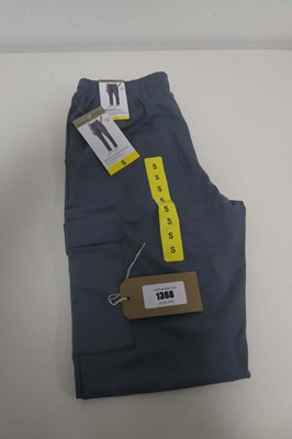 Lot 1368 - Approx. 20 women's cargo pocket straight leg...