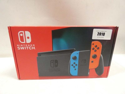 Lot 2010 - Nintendo Switch 32GB, boxed and accessories