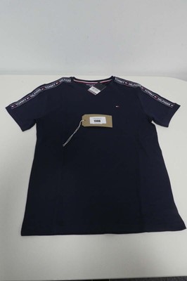 Lot 1386 - x5 men's Tommy Hilfiger t shirts.