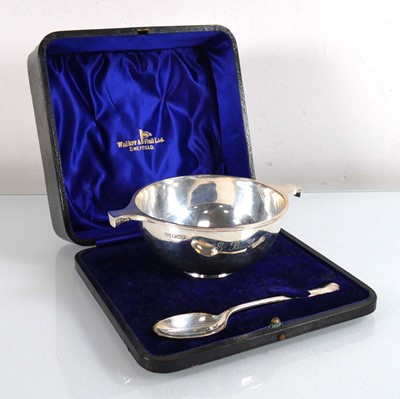 Lot 237 - An early 20th century silver porringer and...