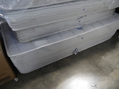 Lot 1209 - Dormeo king memory foam mattress