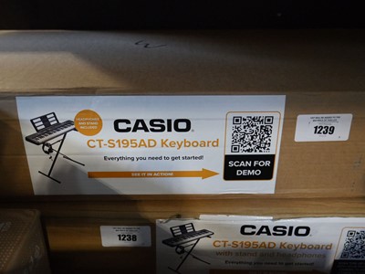 Lot 1239 - Boxed Casio keyboard set (CTS195AD)