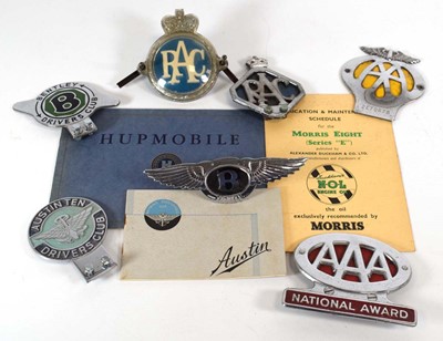 Lot 137 - A group of car badges including RAC, AA,...