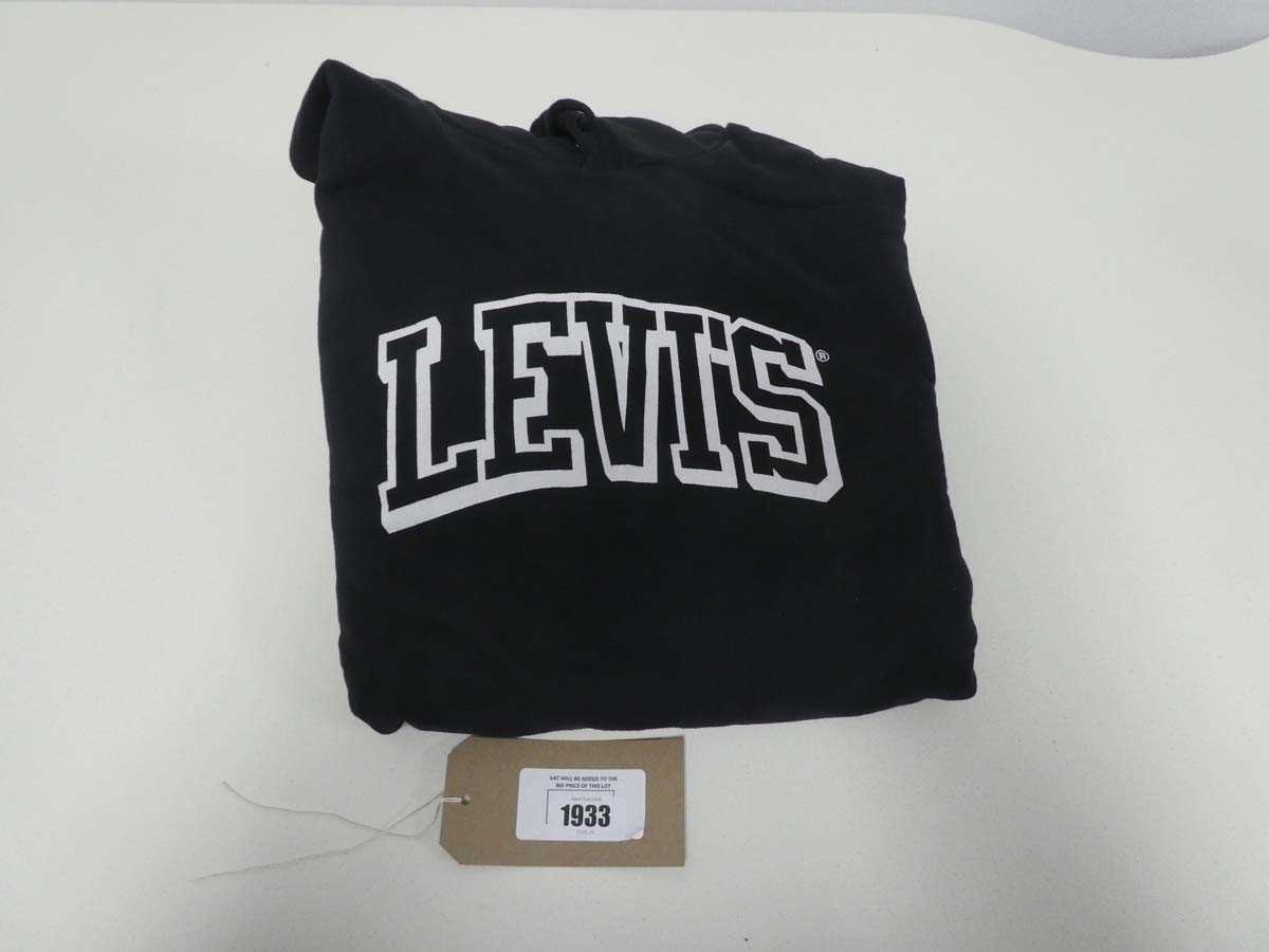 Lot 1933 - x6 Levi's jumpers