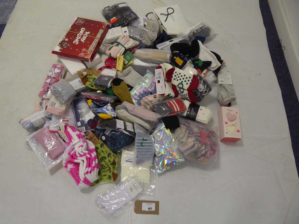 Lot 1617 - Selection of mixed paired socks