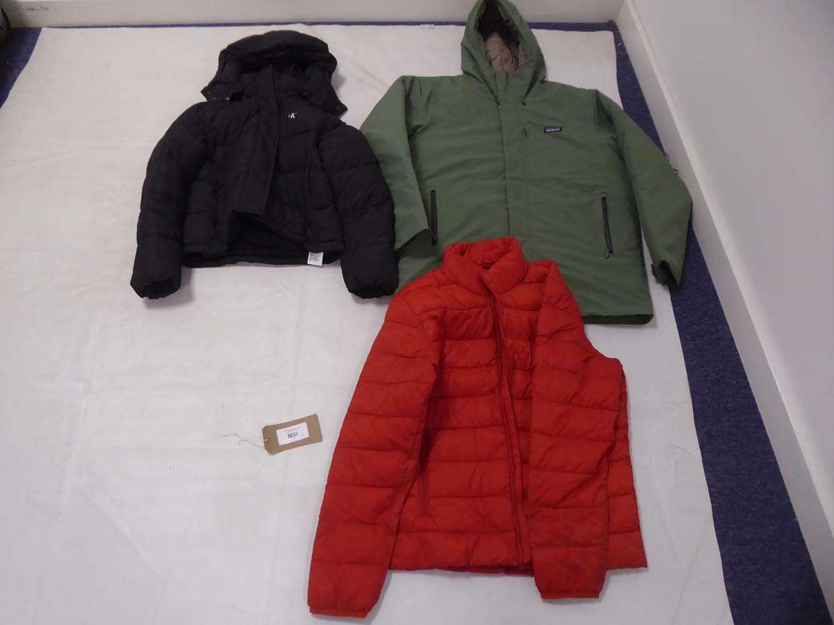 Lot 1651 - 3x Coats to include Patagonia, Calvin Klein...