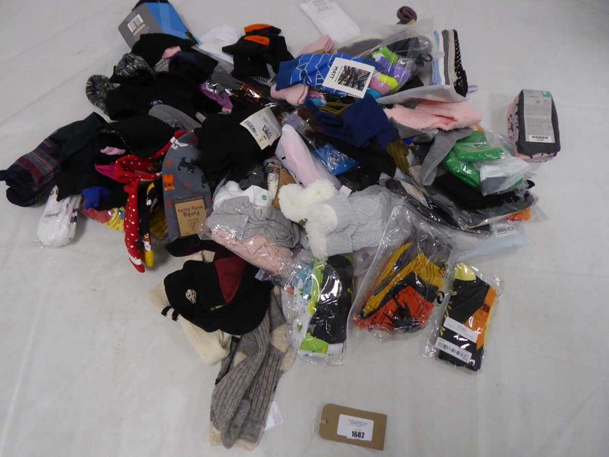 Lot 1682 - Selection of mixed paired socks