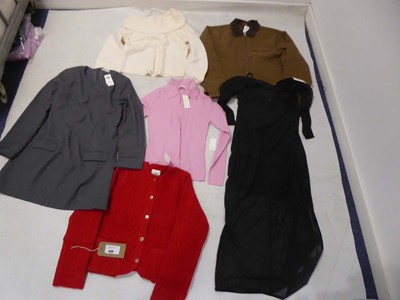 Lot Selection of Abercrombie & Fitch clothing