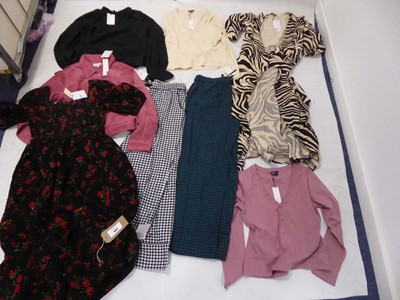 Lot Selection of NoBody's Child clothing