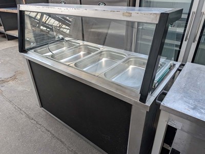 Lot 194 - 150cm electric mobile heated servery with bain...