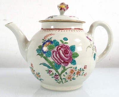 Lot 254 - A late 18th/early 19th century teapot of...