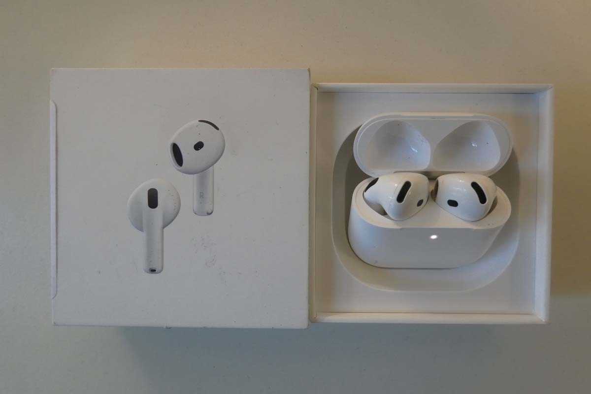 Lot 1008 - Apple AirPods 4 with Active Noise Cancellation,...