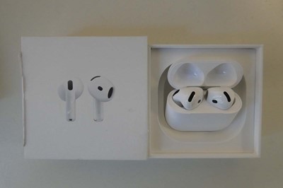 Lot Apple AirPods 4, boxed with charging case