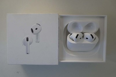 Lot Apple AirPods 4, boxed with charging case