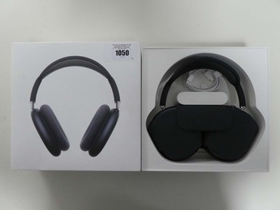 Lot Apple AirPods Max with Smart Case, Midnight,...