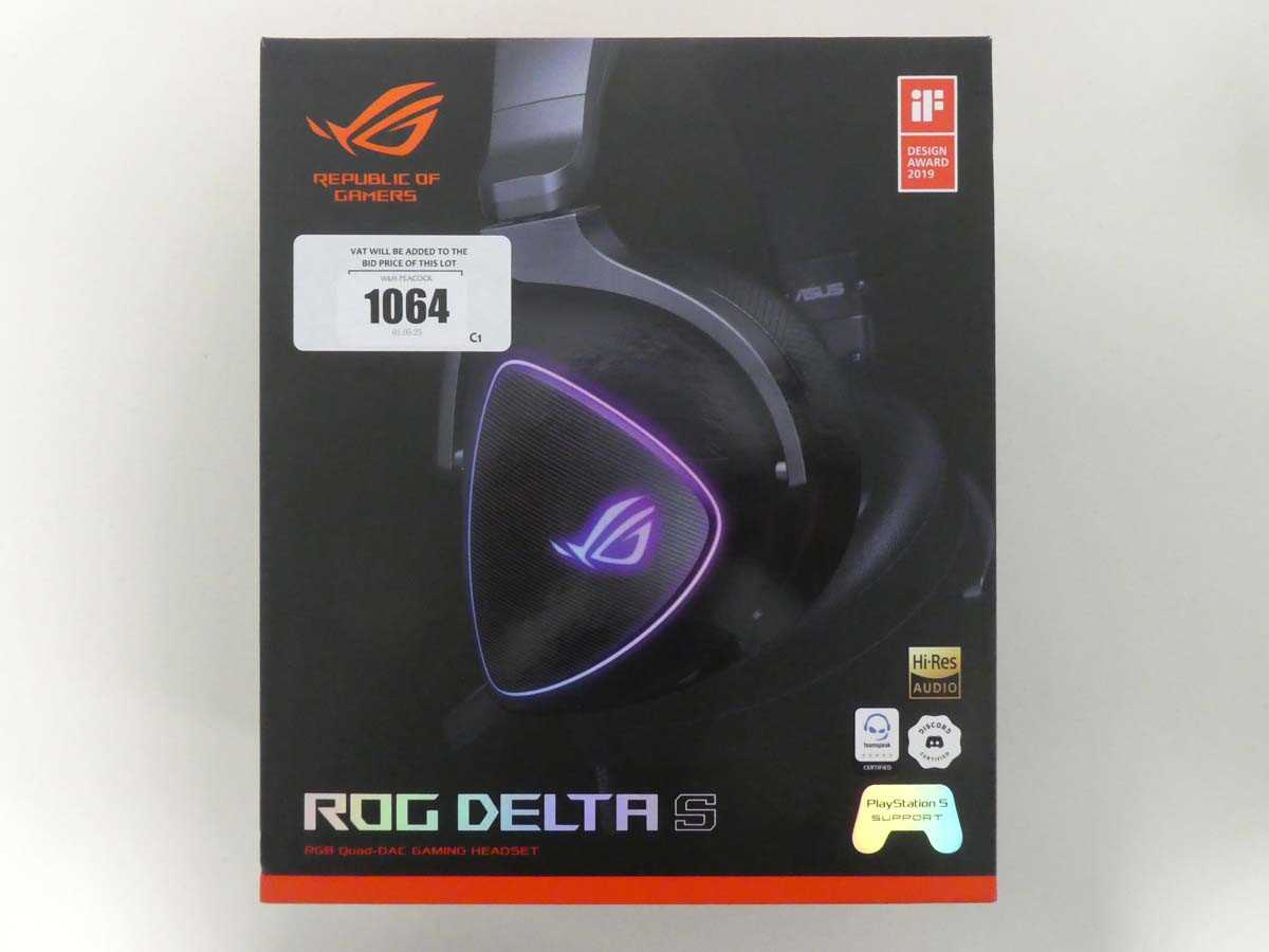 Lot Republic of Gamers ROG DELTA S gaming headset,...