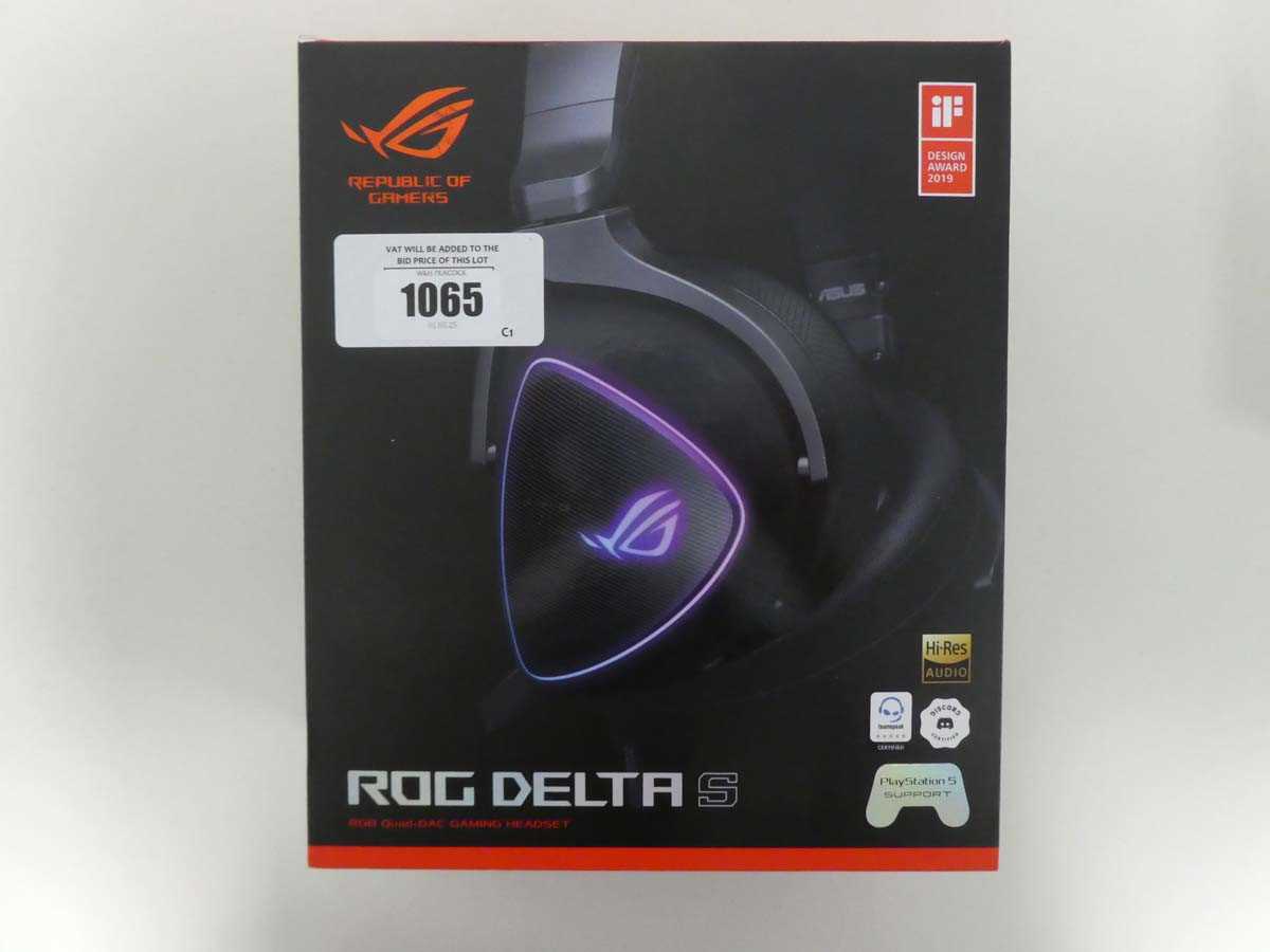 Lot Republic of Gamers ROG DELTA S gaming headset,...