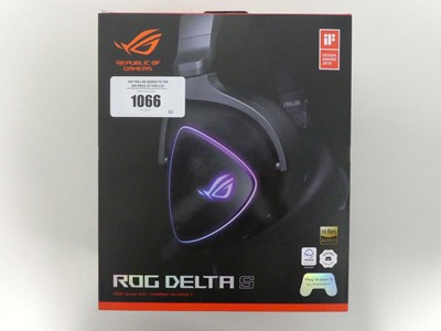 Lot Republic of Gamers ROG DELTA S gaming headset,...