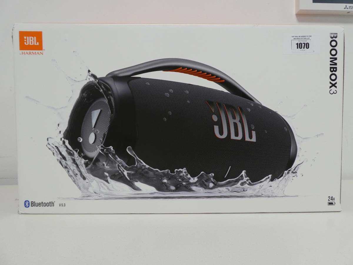 Lot JBL BOOMBOX3 portable bluetooth speaker, boxed