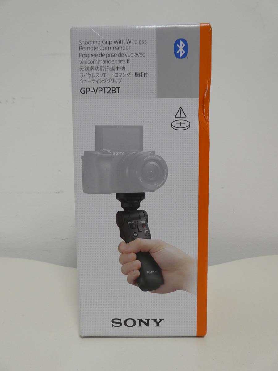Lot SONY Shooting Grip with Wireless, model...