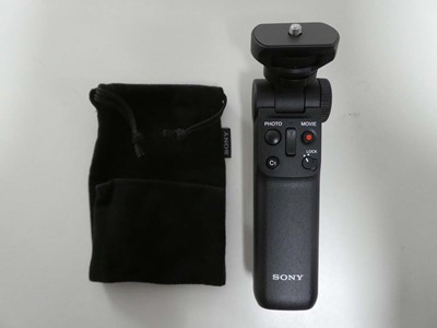 Lot SONY Shooting Grip with Wireless, model...